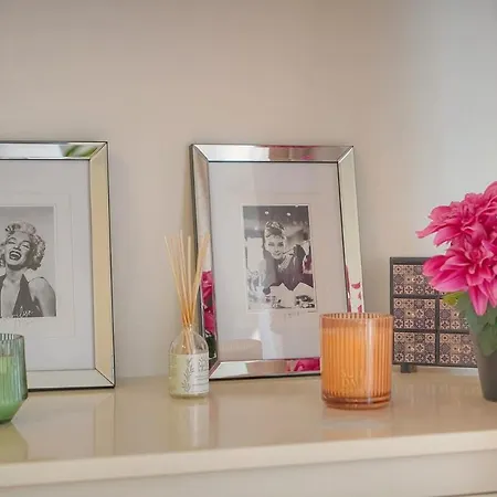 Isabelle New Spacious 3br Ac Lejlighed *