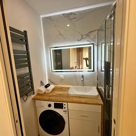 Isabelle New Spacious 3br Ac 公寓 戛纳