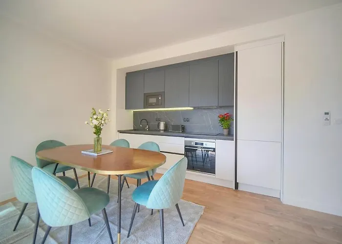 شقة Isabelle New Spacious 3br Ac كان