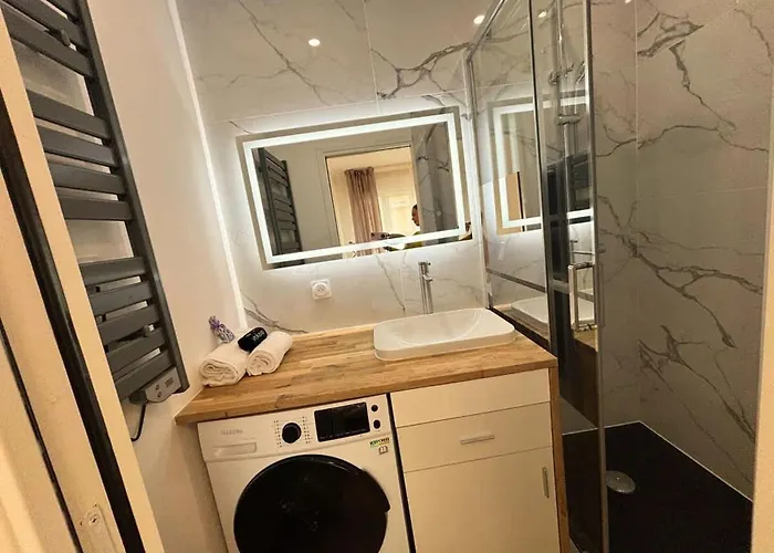 Isabelle New Spacious 3br Ac * كان