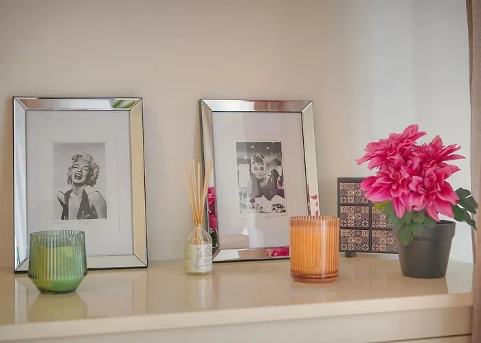 Isabelle New Spacious 3br Ac شقة *