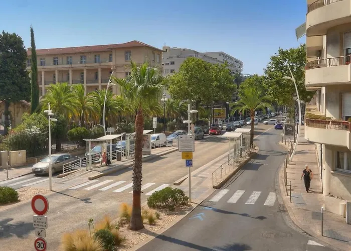 شقة Isabelle New Spacious 3br Ac كان